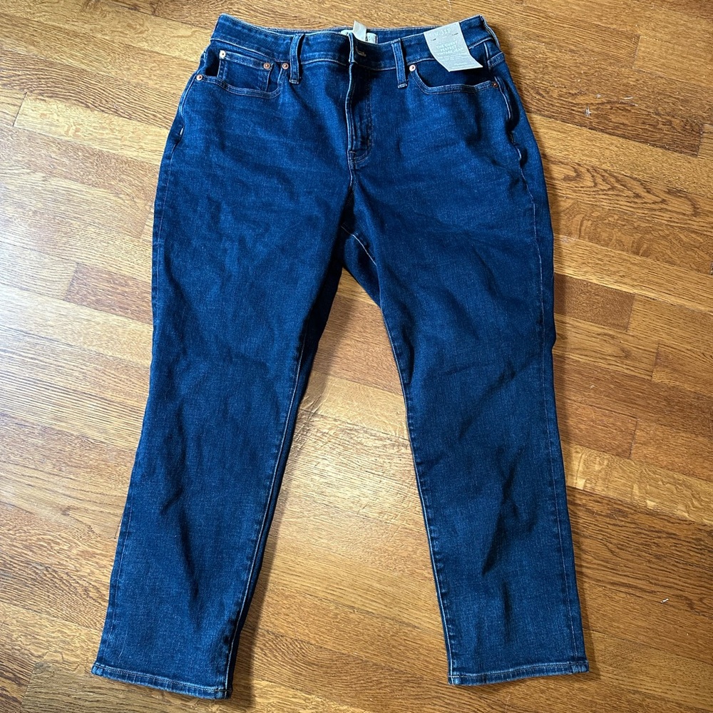 Madewell The Curvy Perfect Vintage Jean 31 petite dark blue Women’s short